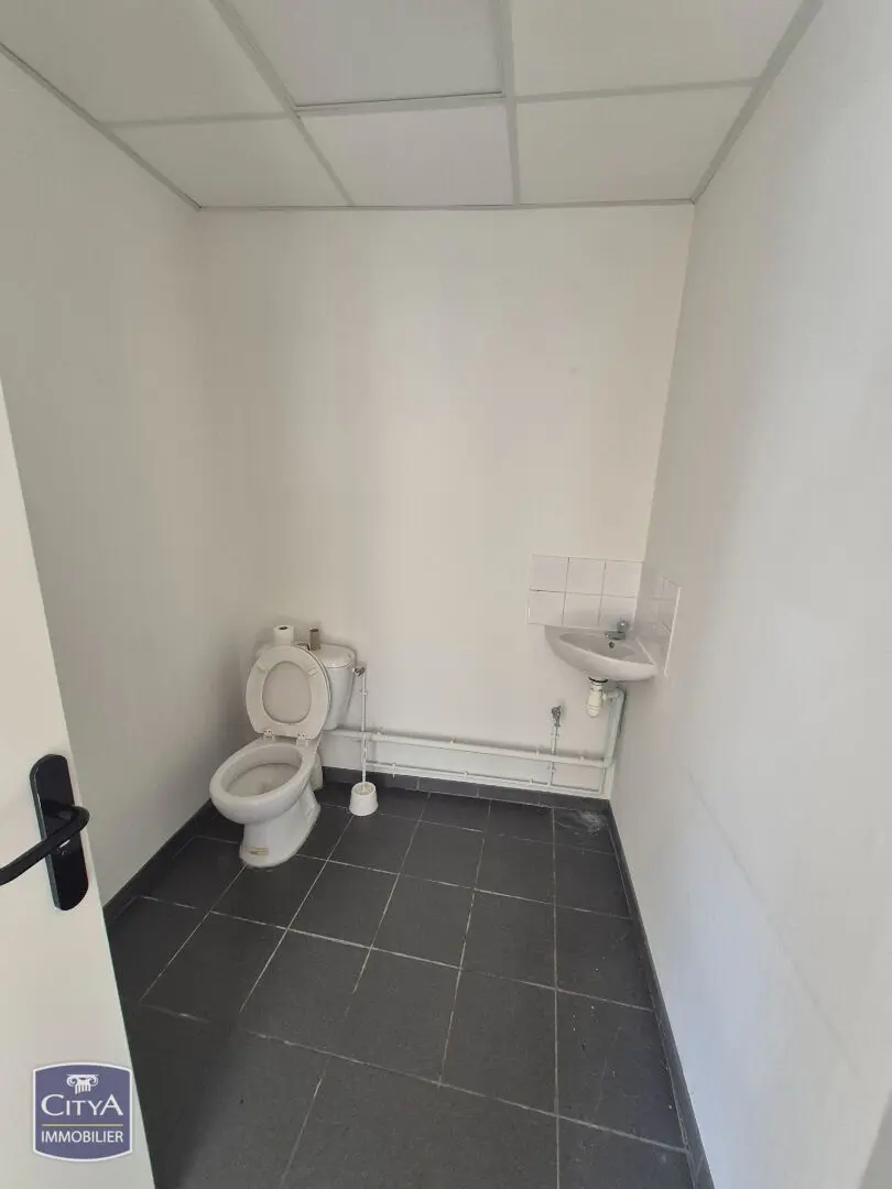 Photo 8 Local Commercial 140m²