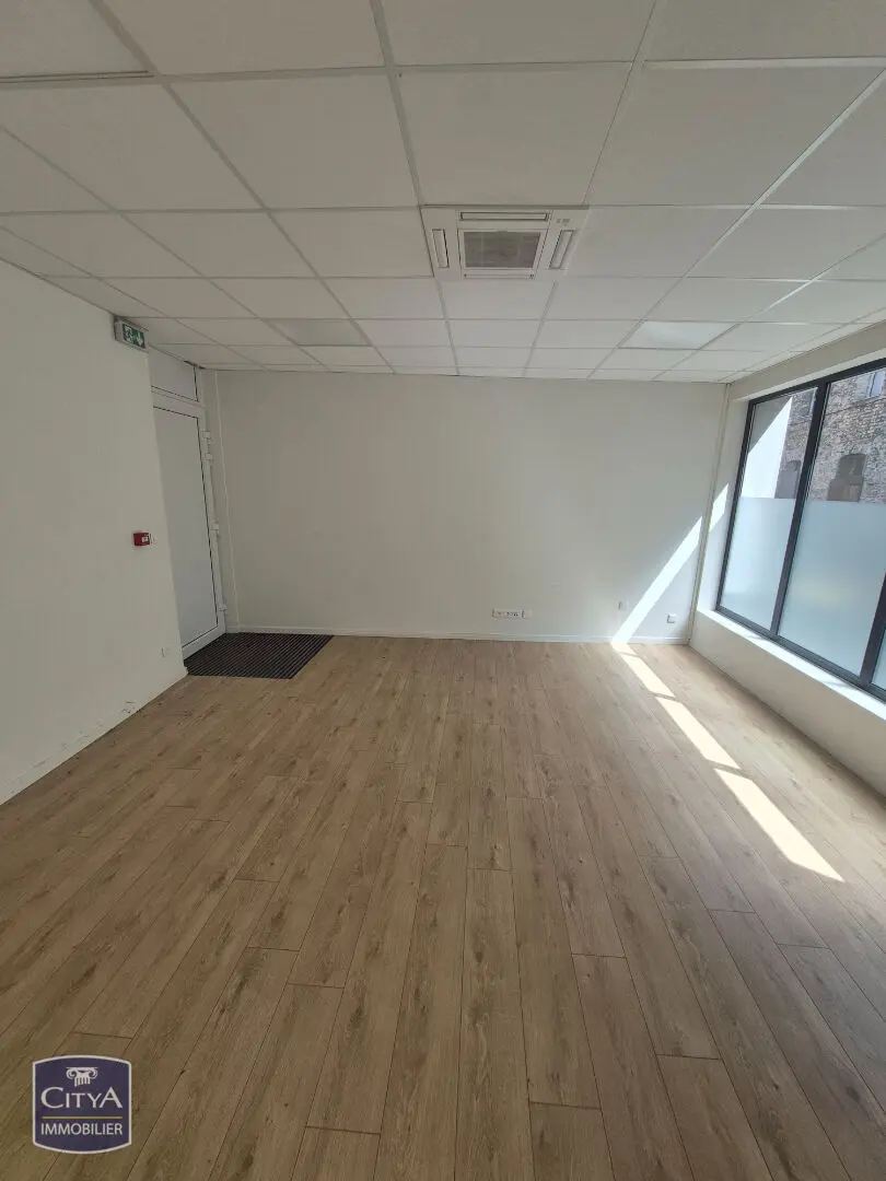 Photo 4 Local Commercial 140m²