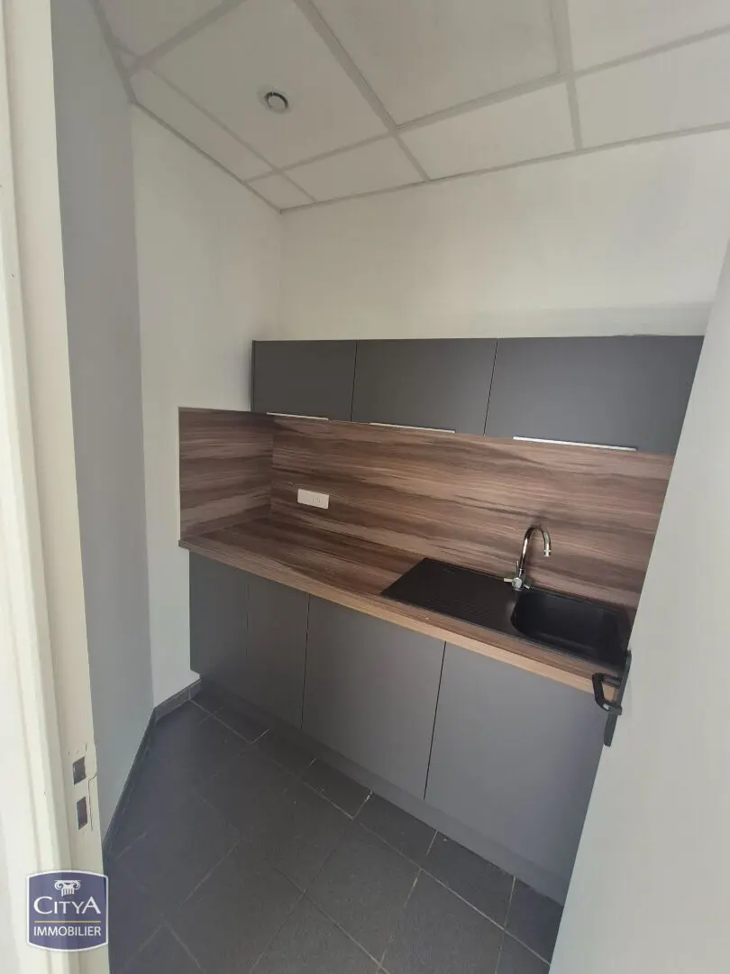 Photo 9 Local Commercial 140m²