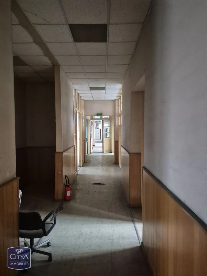 Photo 4 Local Professionnel 2200m²