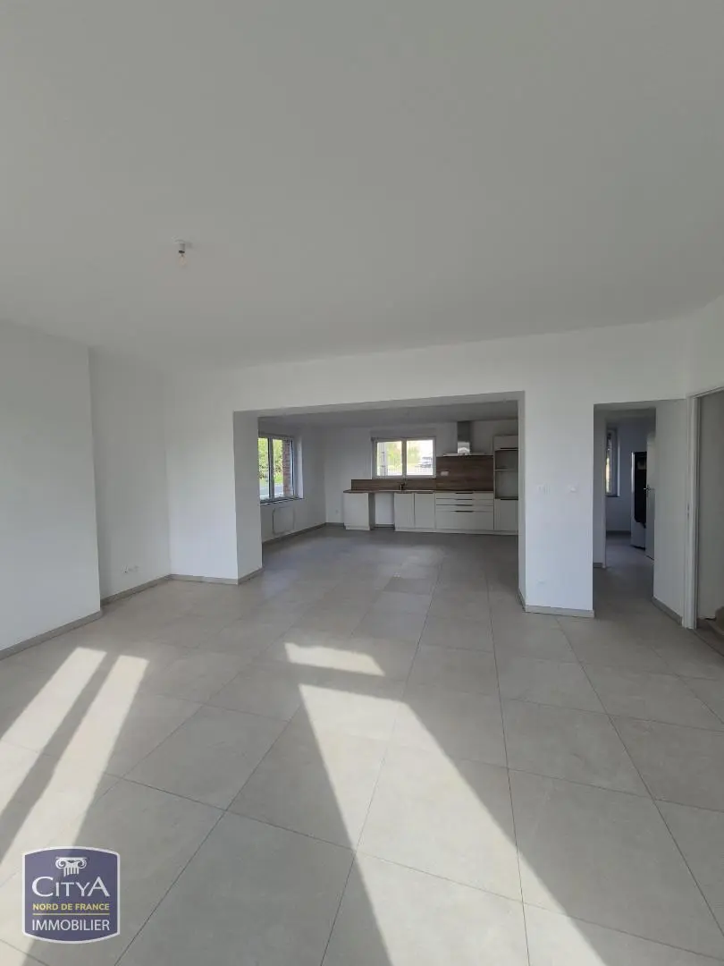 Photo 1 Maison 4 pièces 111.01m²