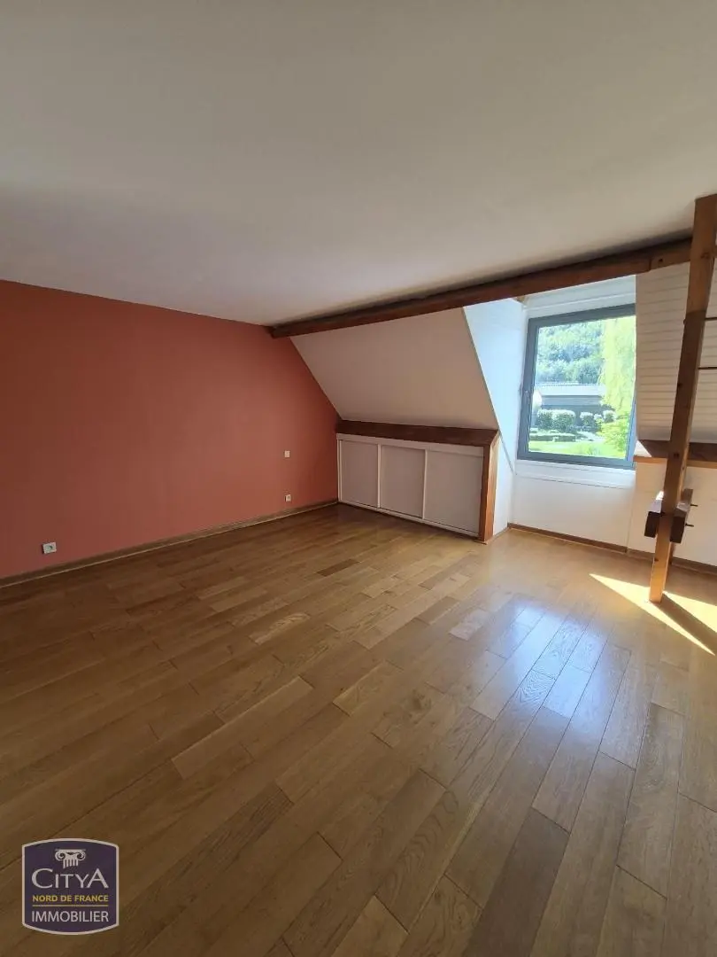 Photo 11 Maison 6 pièces 271.26m²