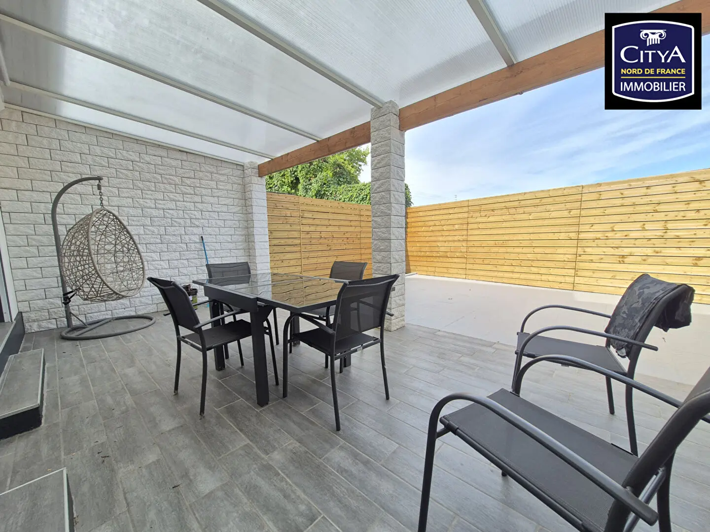 Photo 1 Maison 5 pièces 85m²