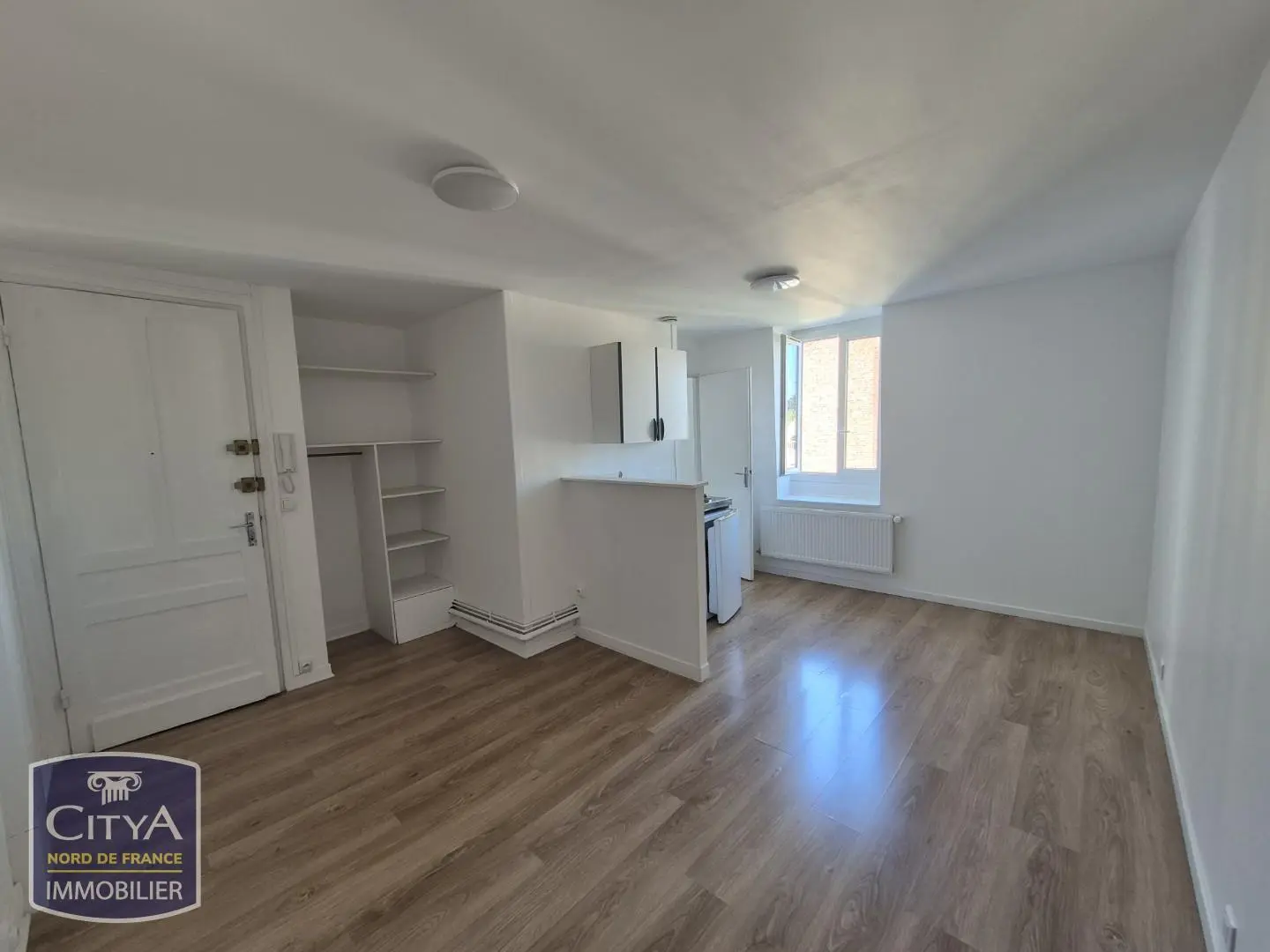 Photo 1 Appartement 1 pièce 21.69m²