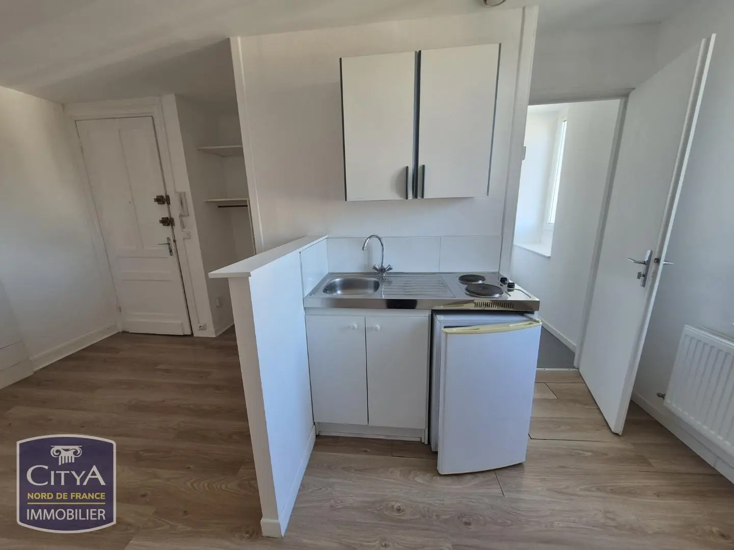 Photo 3 Appartement 1 pièce 21.69m²