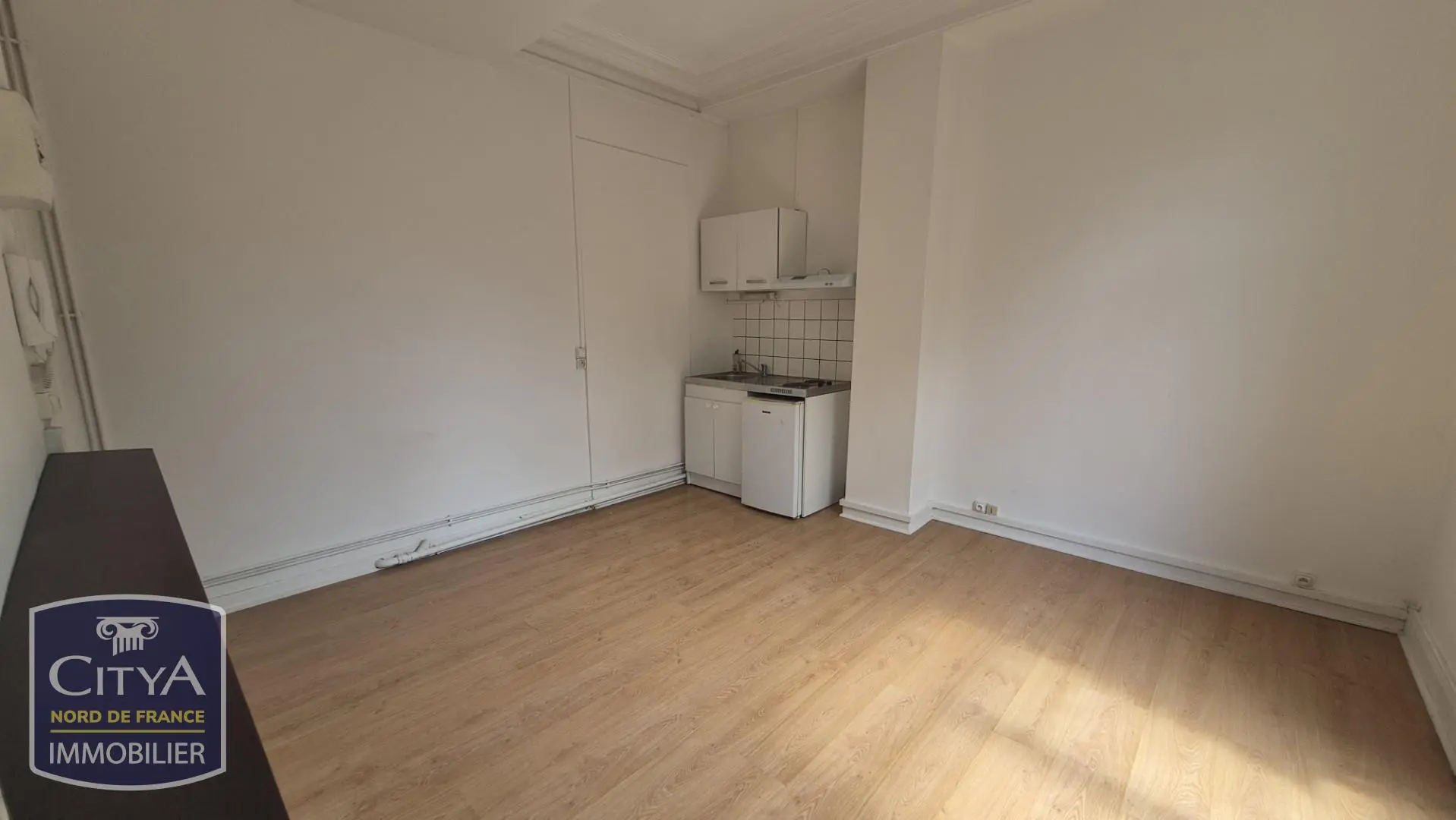 Photo 1 Appartement 1 pièce 24.5m²