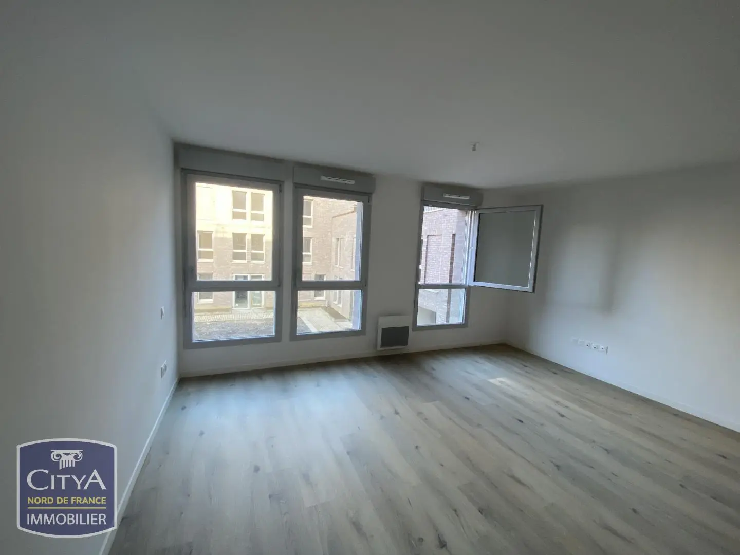Photo 1 Appartement 1 pièce 32.5m²