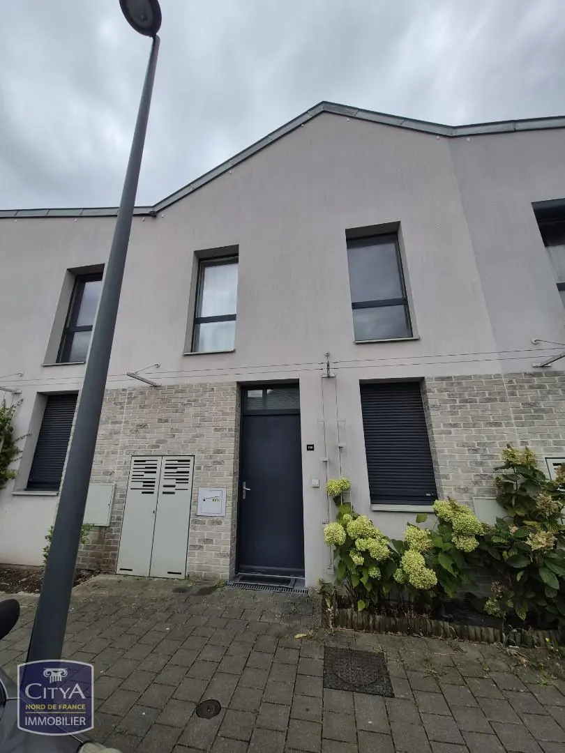 Photo 1 Maison 4 pièces 85.33m²