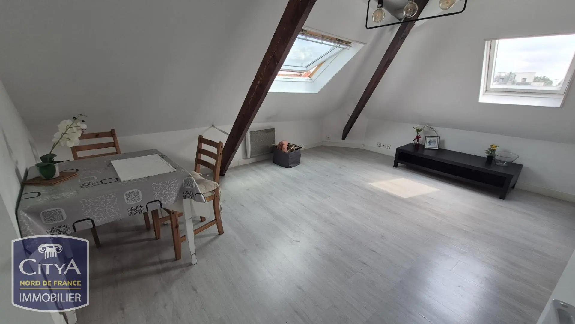 Photo 1 Appartement 1 pièce 27.18m²