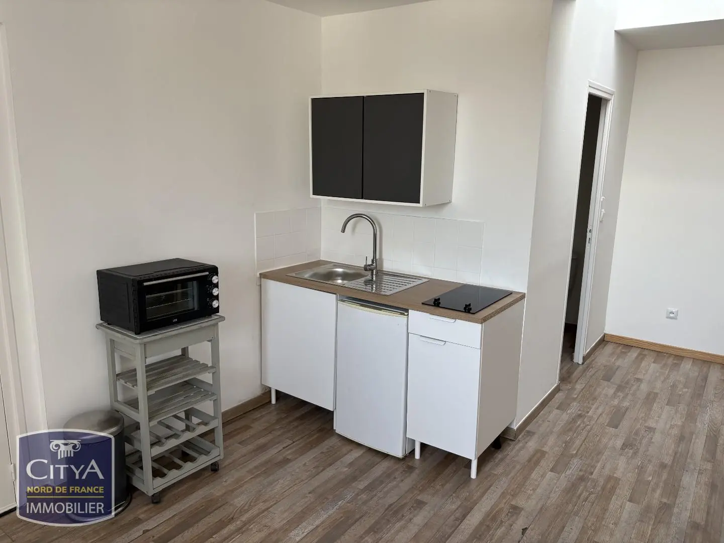 Photo 2 Appartement 1 pièce 26.94m²