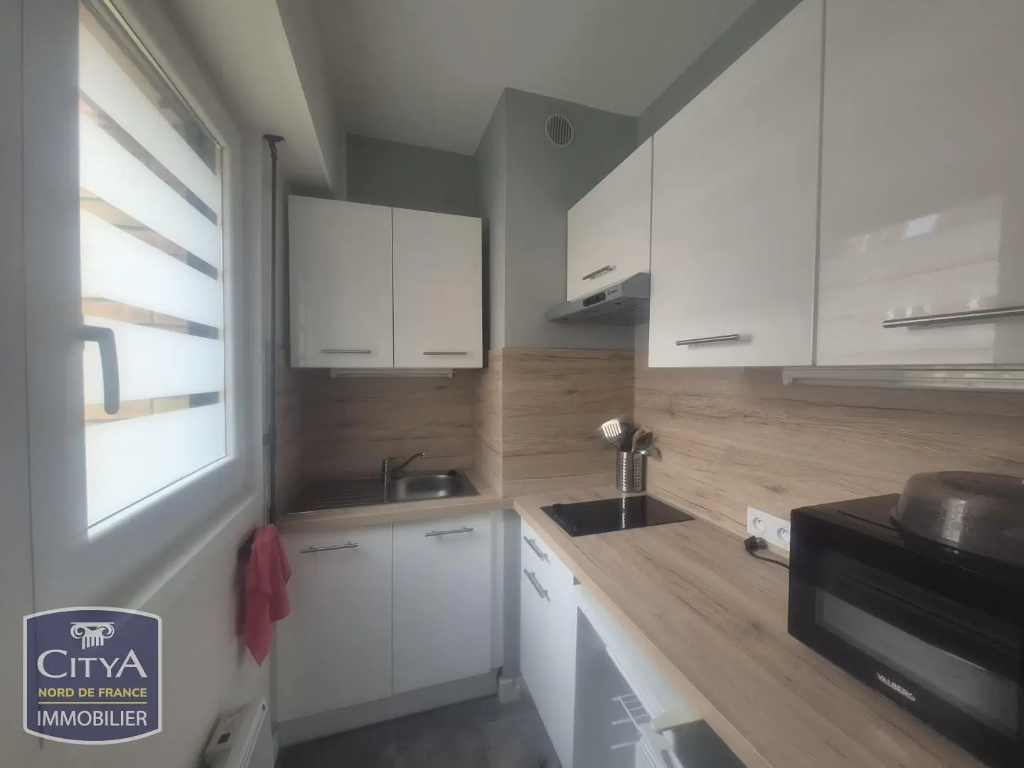 Photo 2 Appartement 1 pièce 25.72m²
