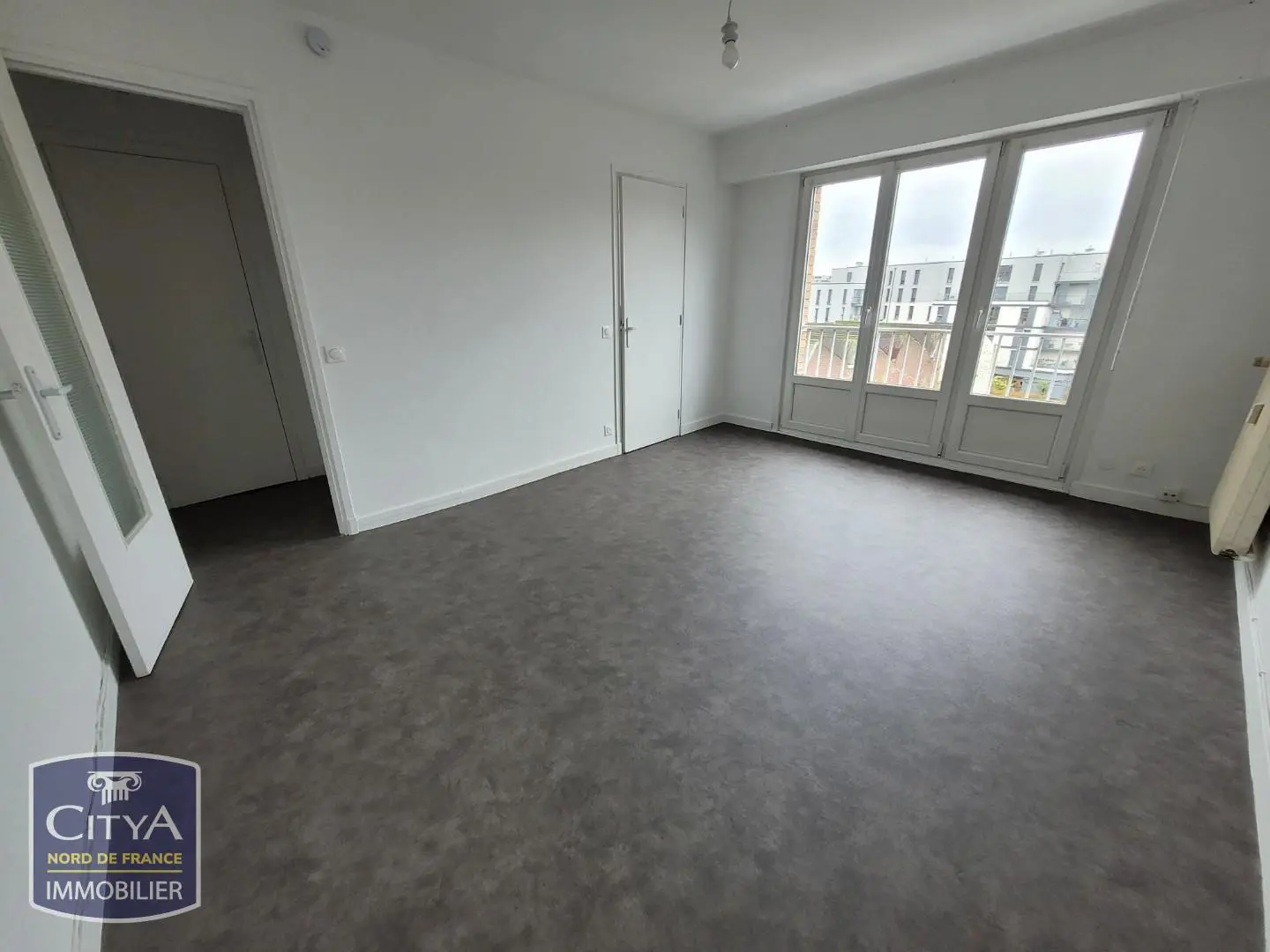 Photo 1 Appartement 1 pièce 26.5m²