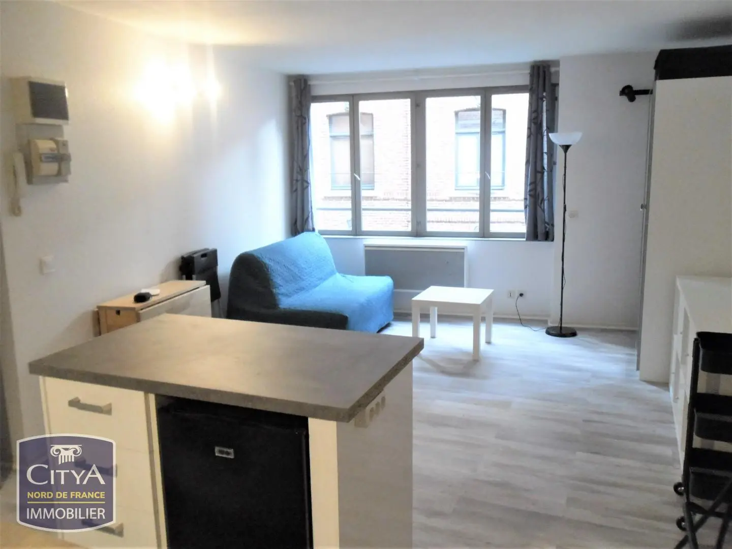Photo 2 Appartement 1 pièce 23.95m²