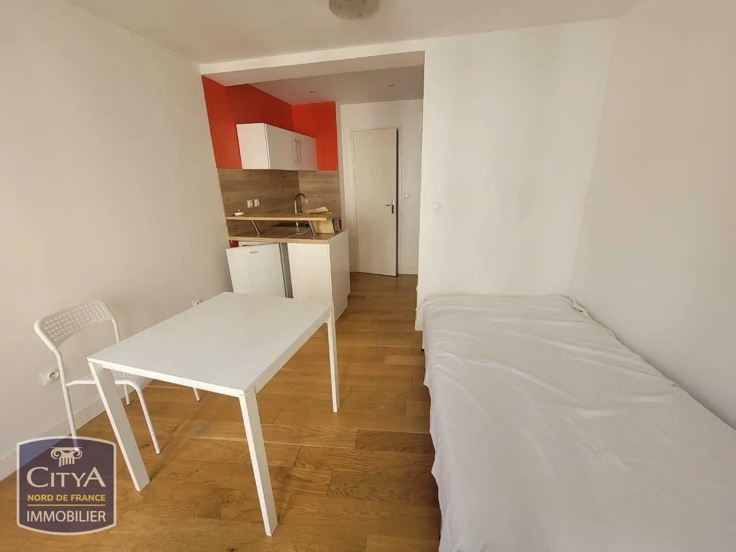 Photo 2 Appartement 1 pièce 18.9m²