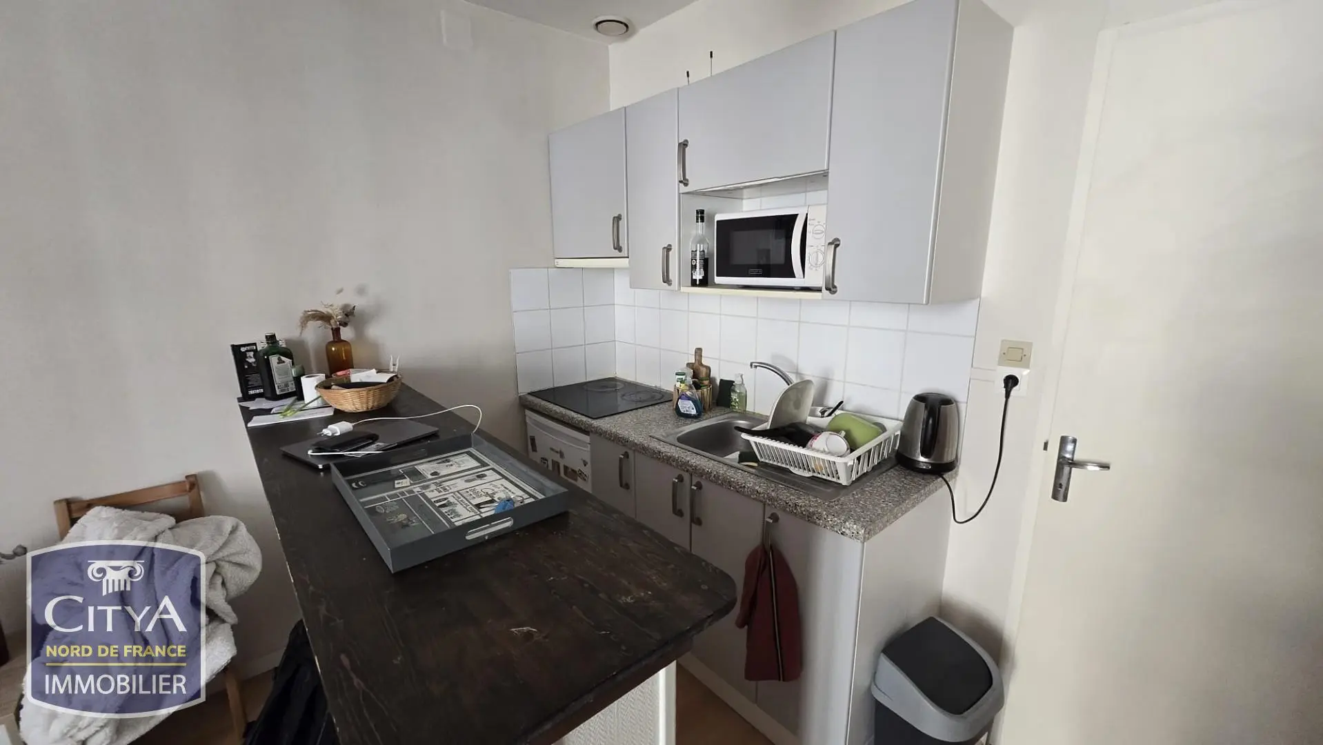 Photo 2 Appartement 1 pièce 27.05m²
