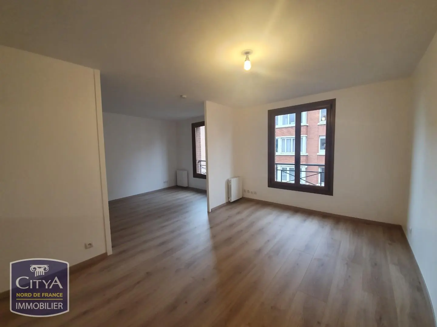 Photo 2 Appartement 1 pièce 37.87m²