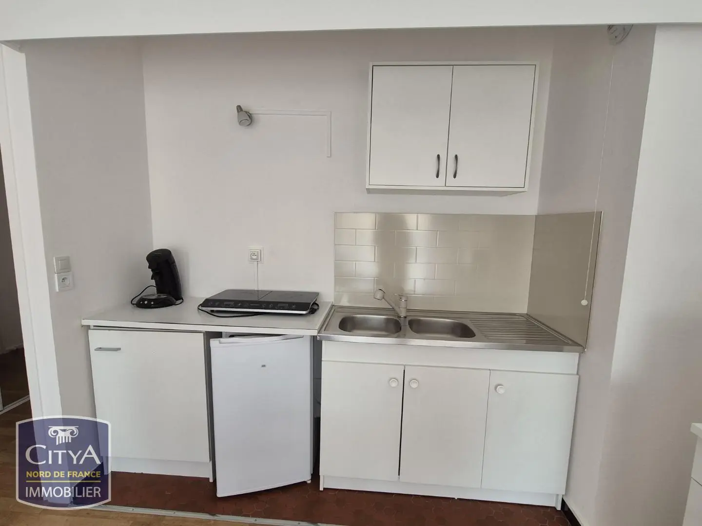 Photo 2 Appartement 1 pièce 25.66m²