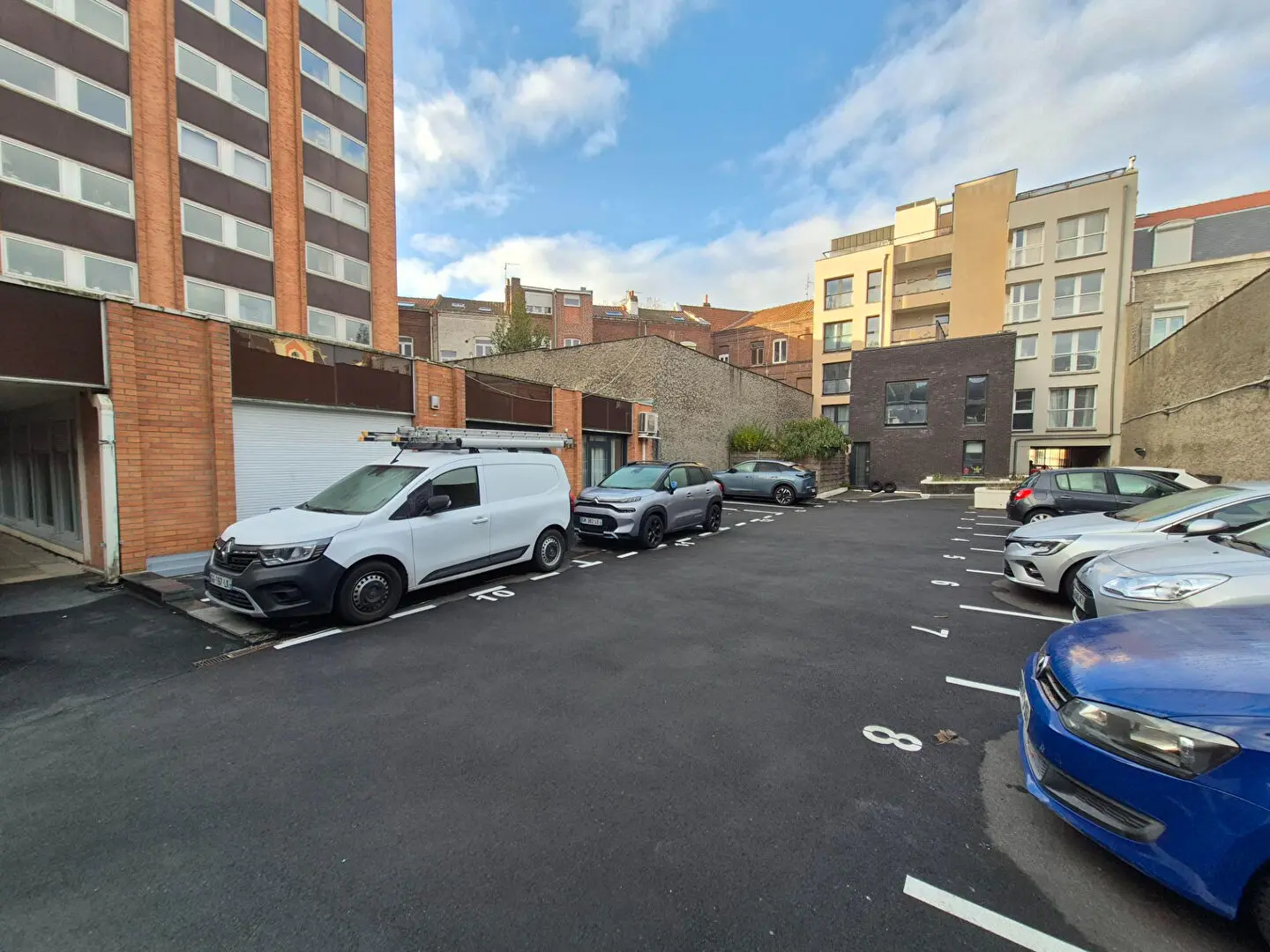 Photo 2 Parking 12m²