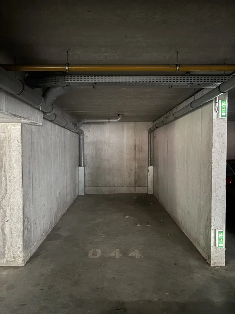 Photo 1 Parking 12m²