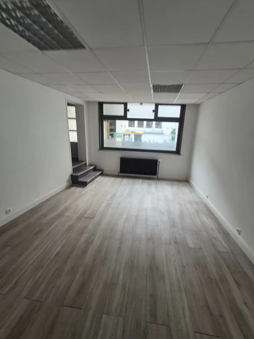 Photo 5 Local Commercial 1 pièce 104m²