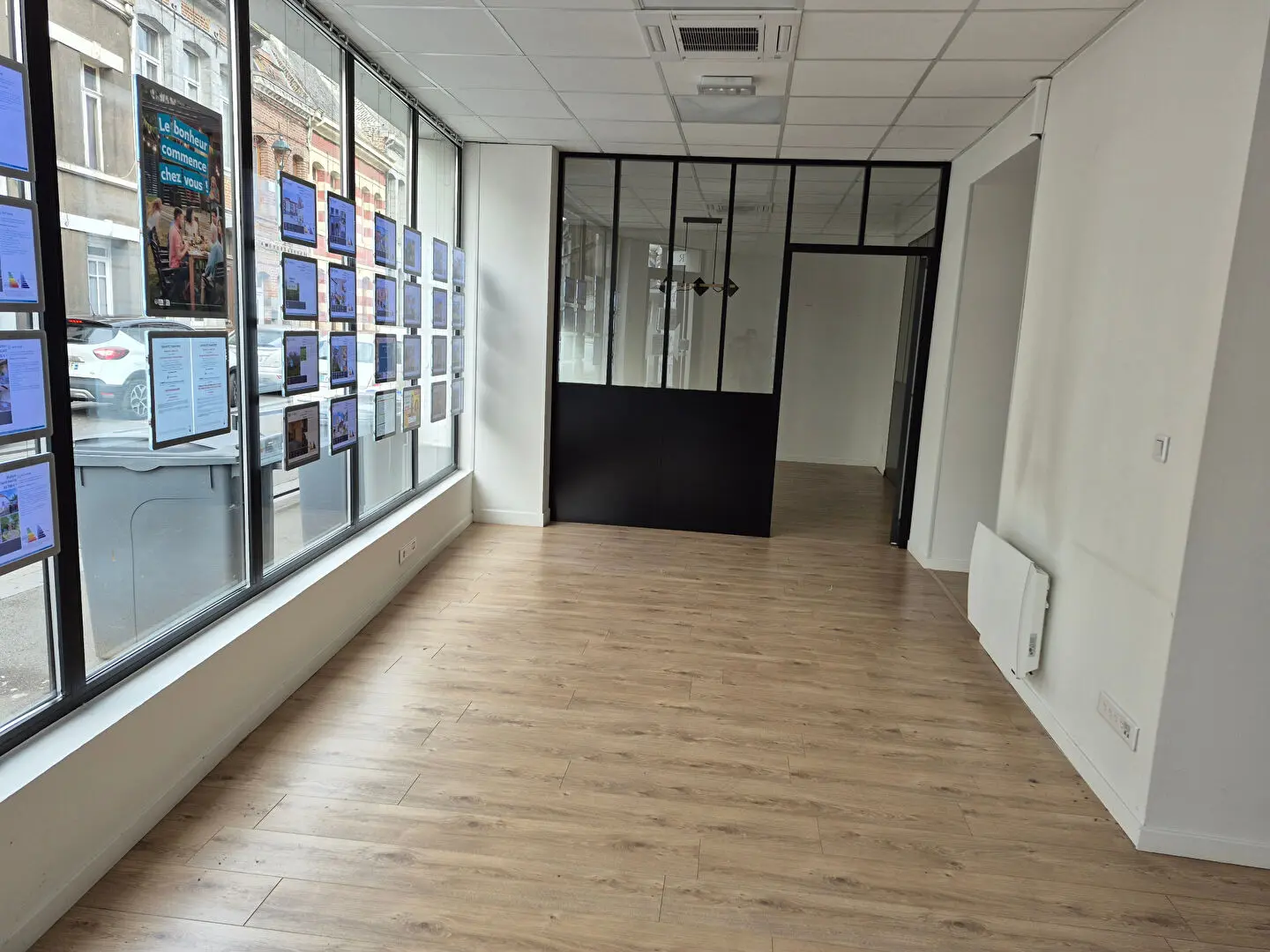 Photo 3 Local Commercial 1 pièce 140m²