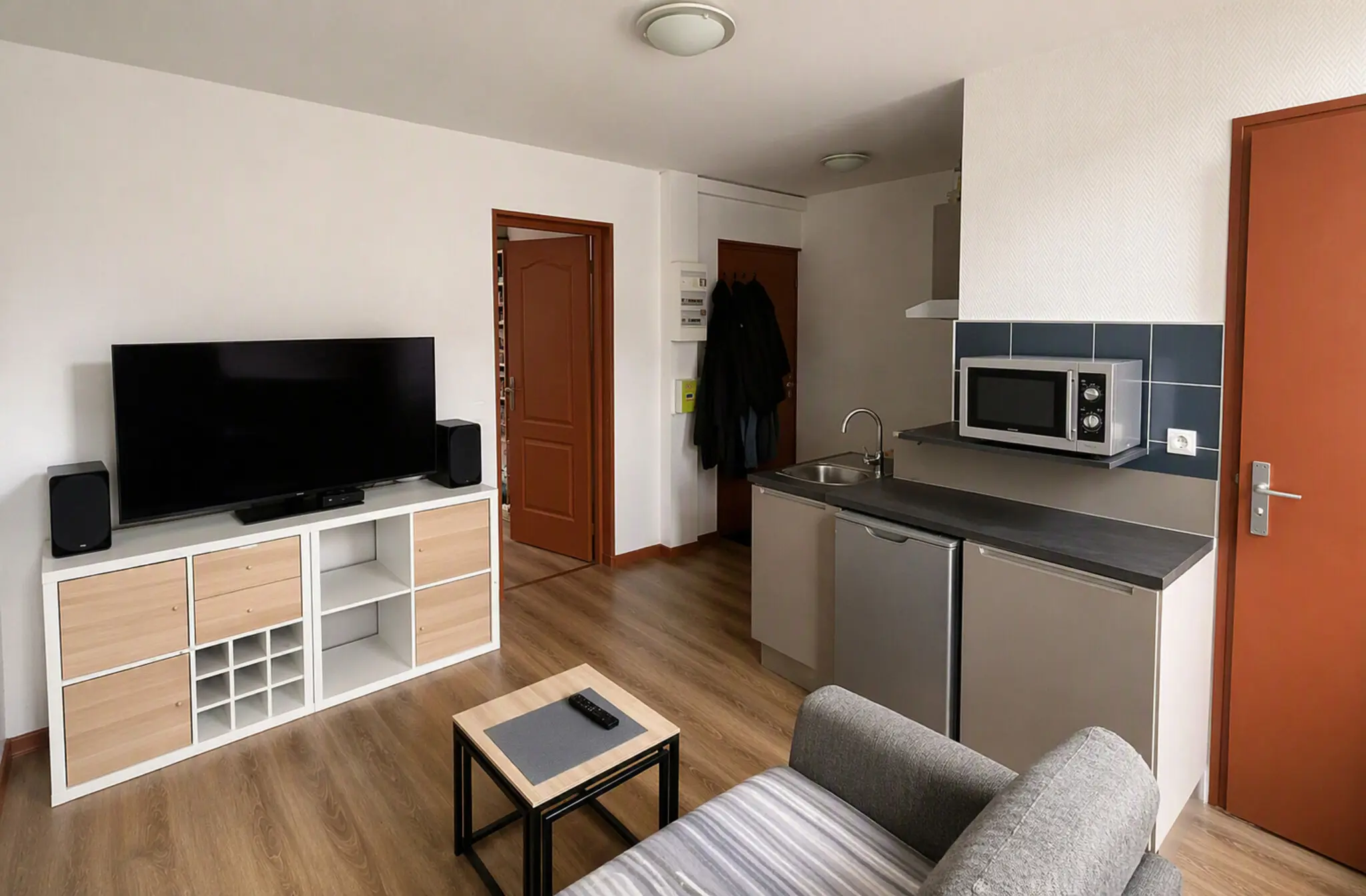 Photo 1 Appartement 1 pièce 28m²