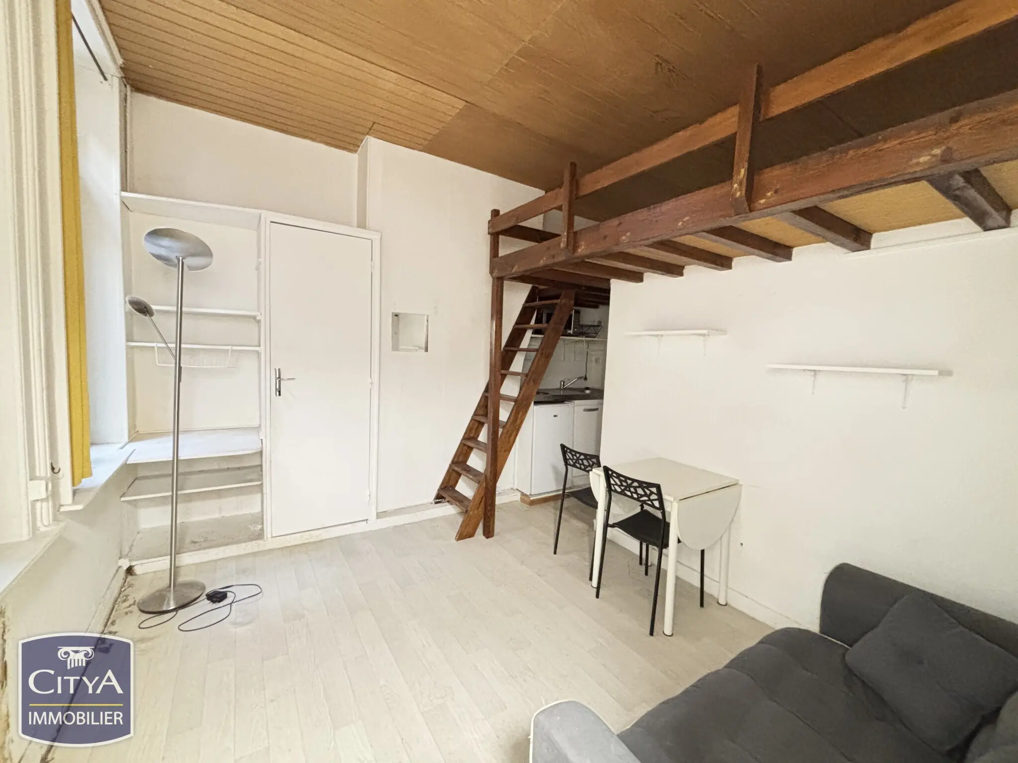 Photo 1 Appartement 1 pièce 14.14m²