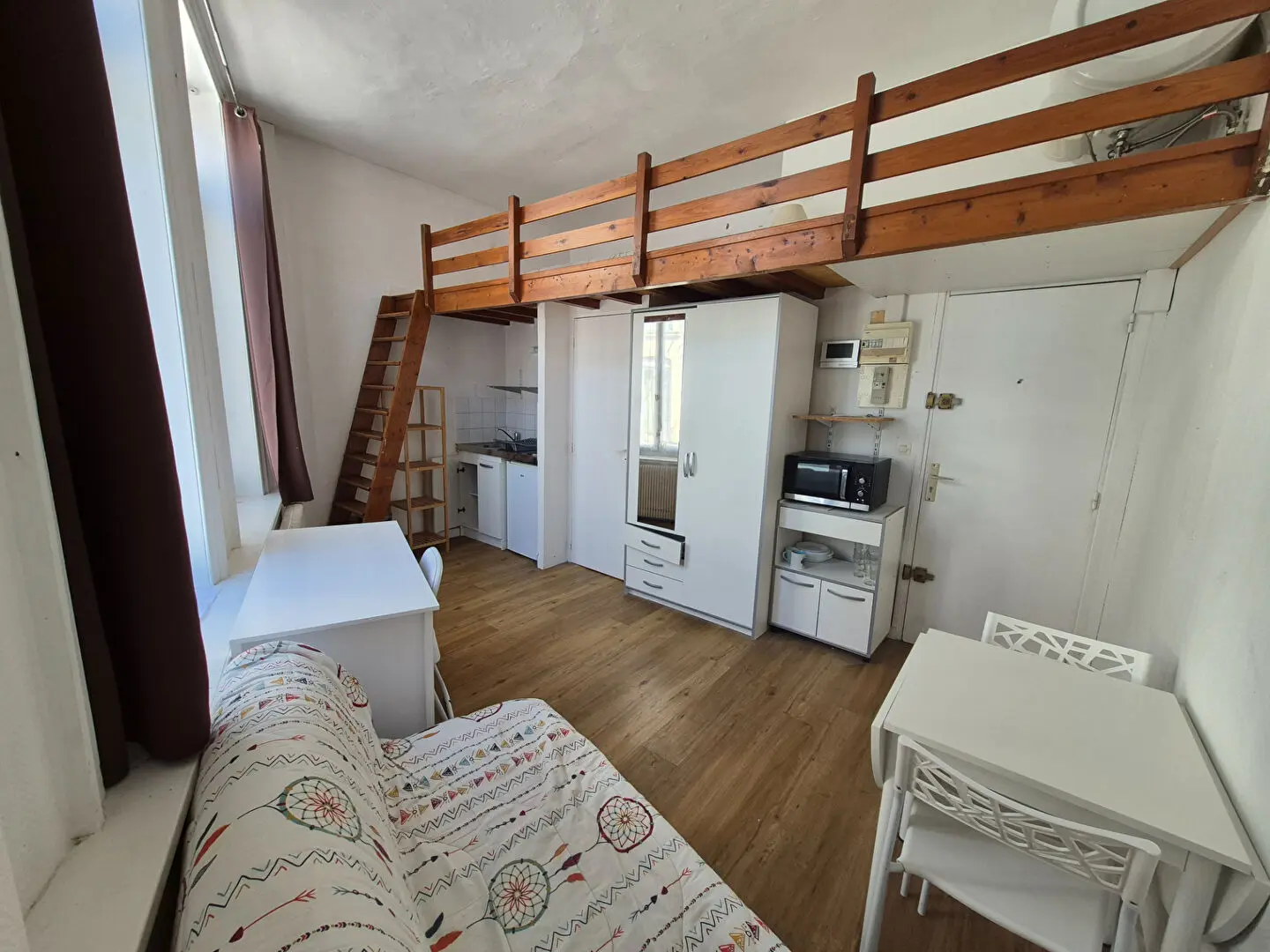 Photo 1 Appartement 1 pièce 14.79m²