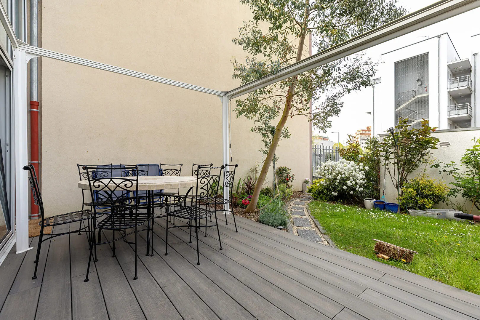 Photo 1 Maison 5 pièces 154m²