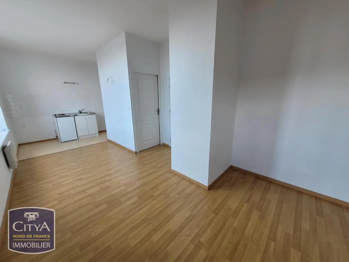 Photo 1 Appartement 1 pièce 25.08m²