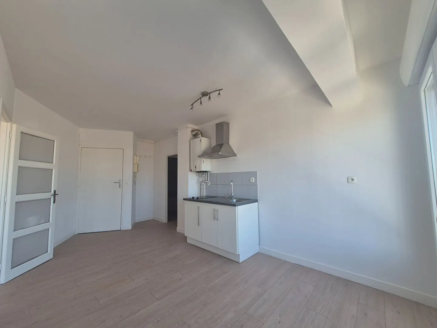 Photo 3 Appartement 2 pièces 32.24m²