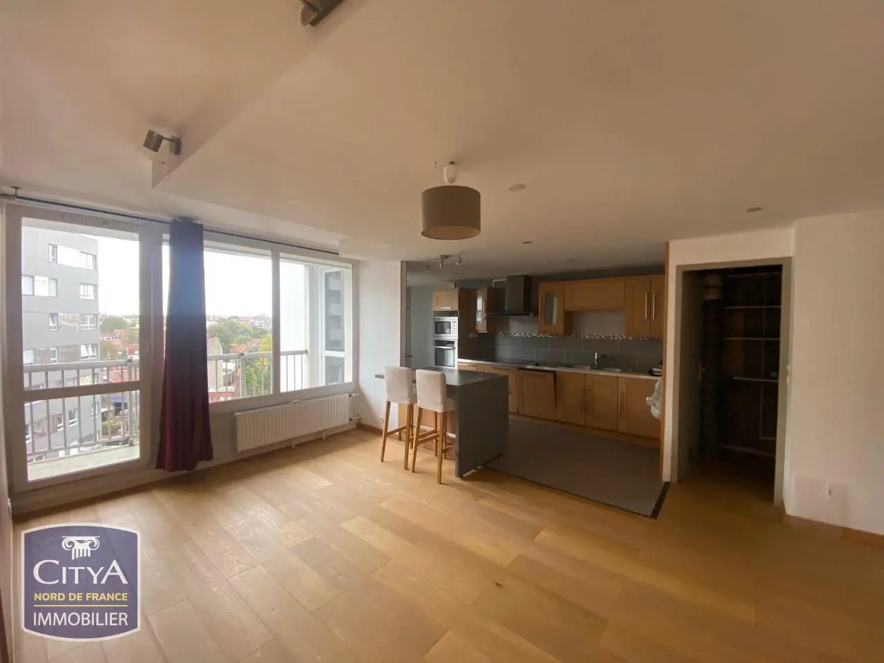Photo 2 Appartement 4 pièces 83.99m²