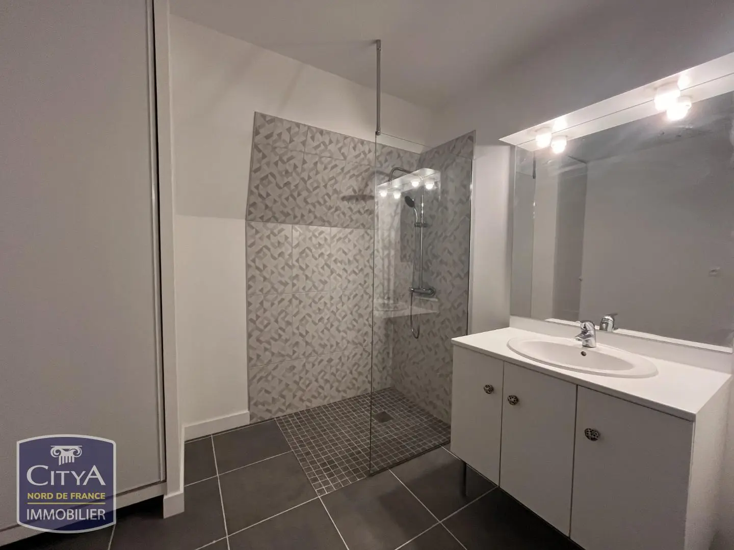 Photo 5 Appartement 2 pièces 50.7m²