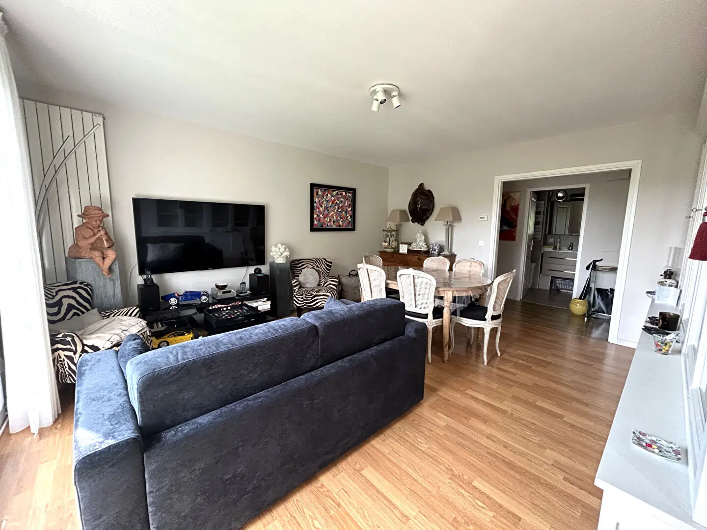 Photo 2 Appartement 2 pièces 53.97m²