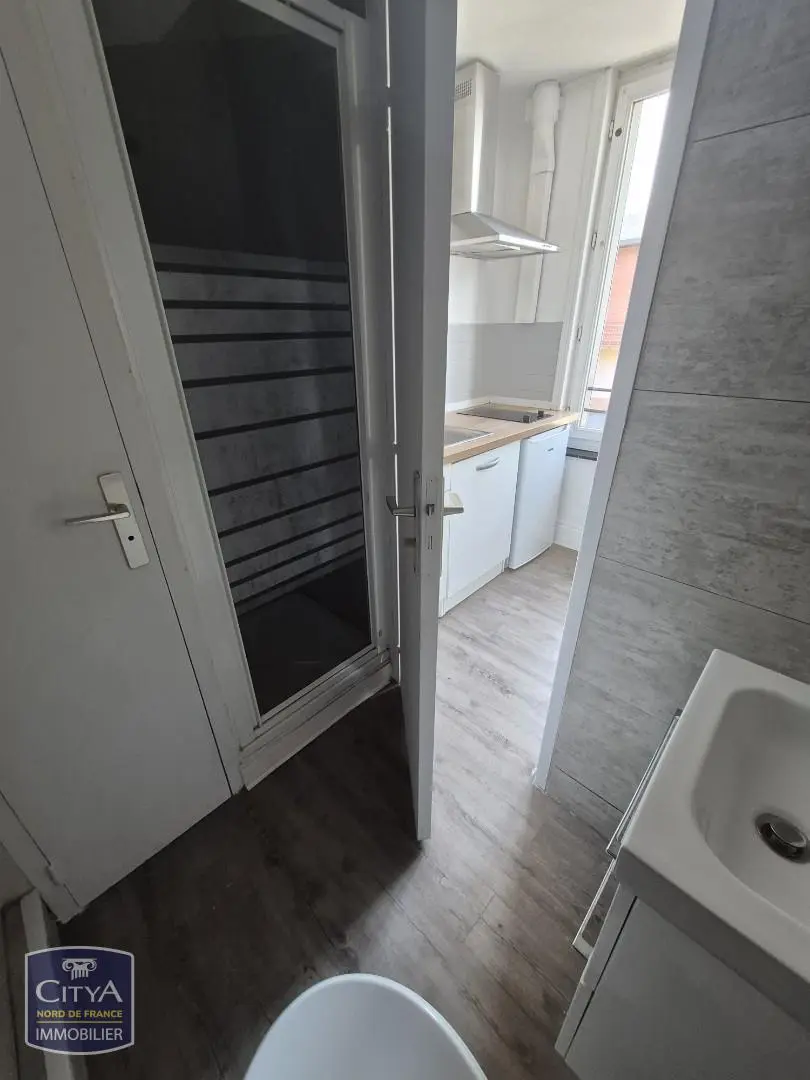 Photo 3 Appartement 1 pièce 20.01m²