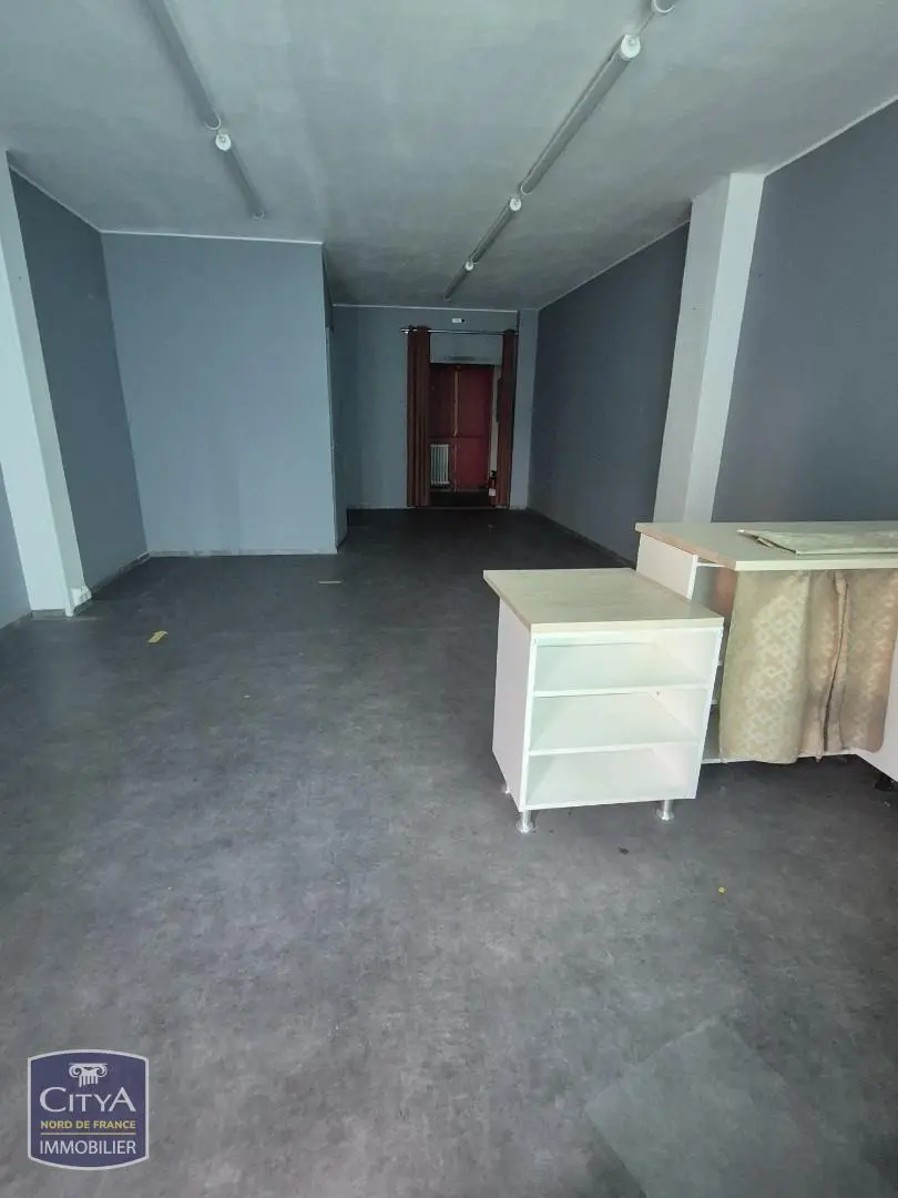 Photo 4 Local Professionnel 1 pièce 46.96m²