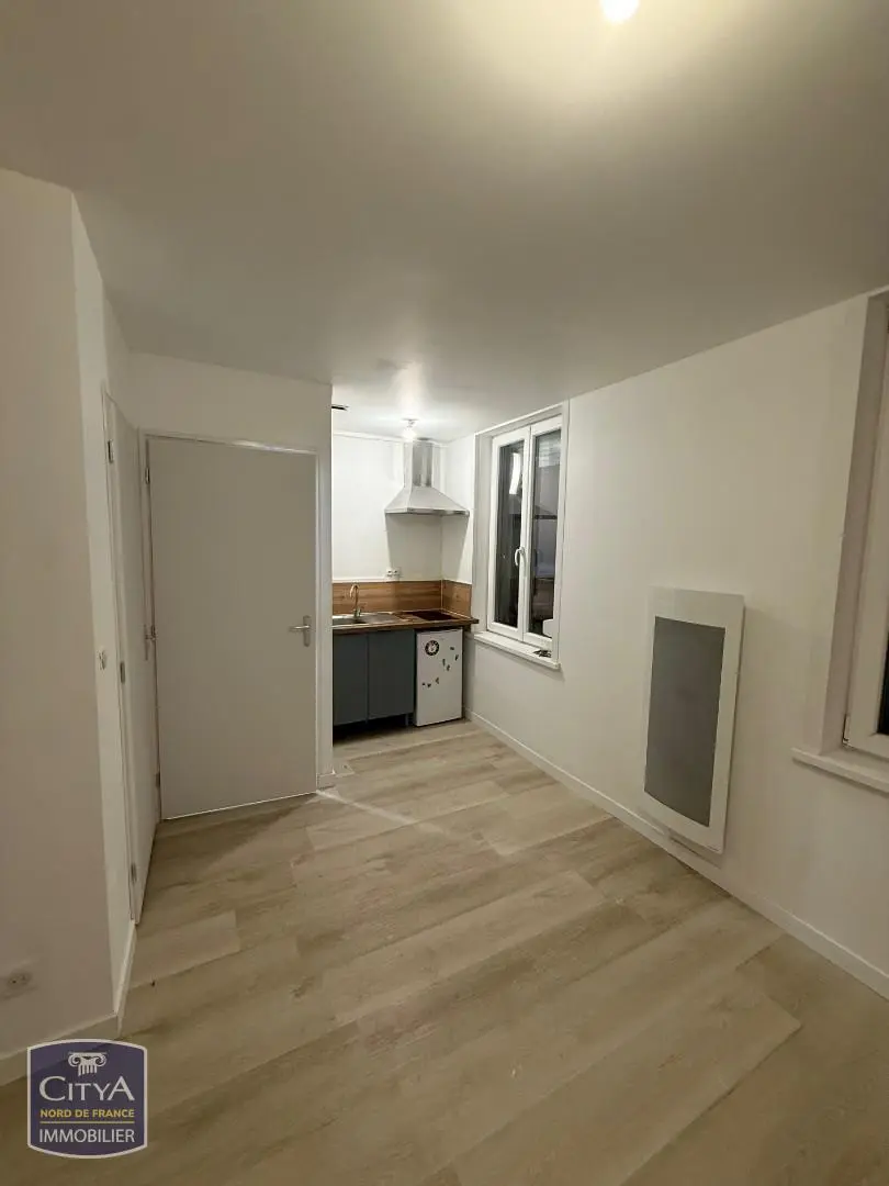 Photo 1 Appartement 1 pièce 17.76m²