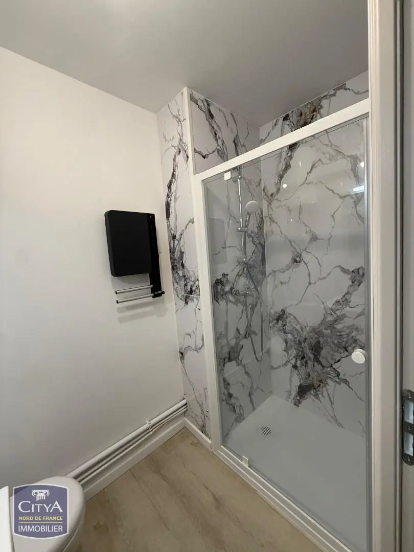 Photo 2 Appartement 1 pièce 17.76m²