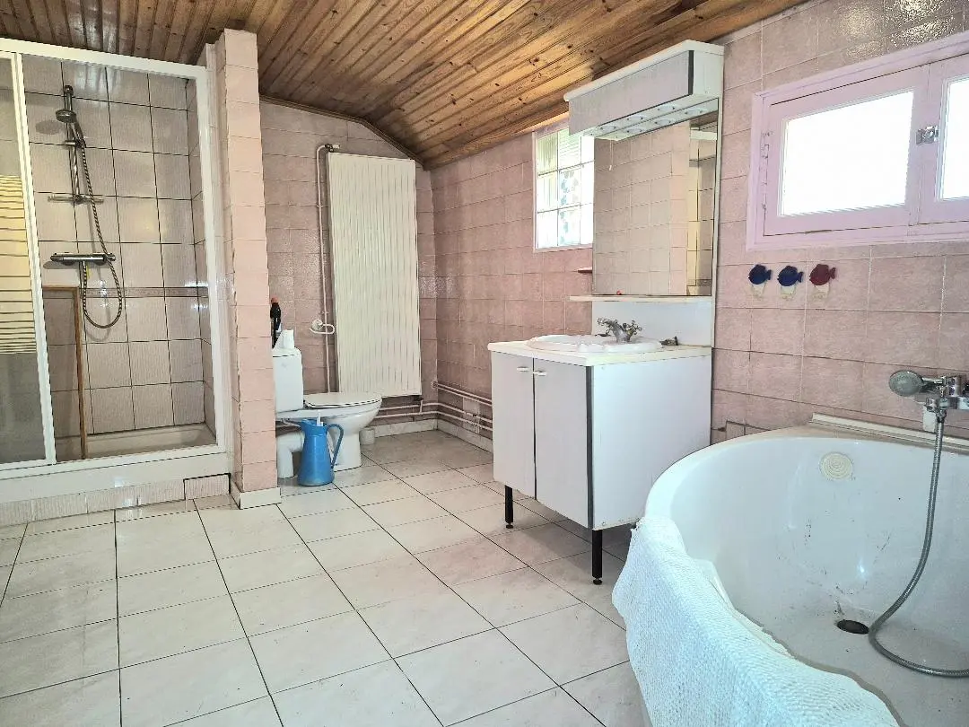 Photo 11 Maison 8 pièces 165m²