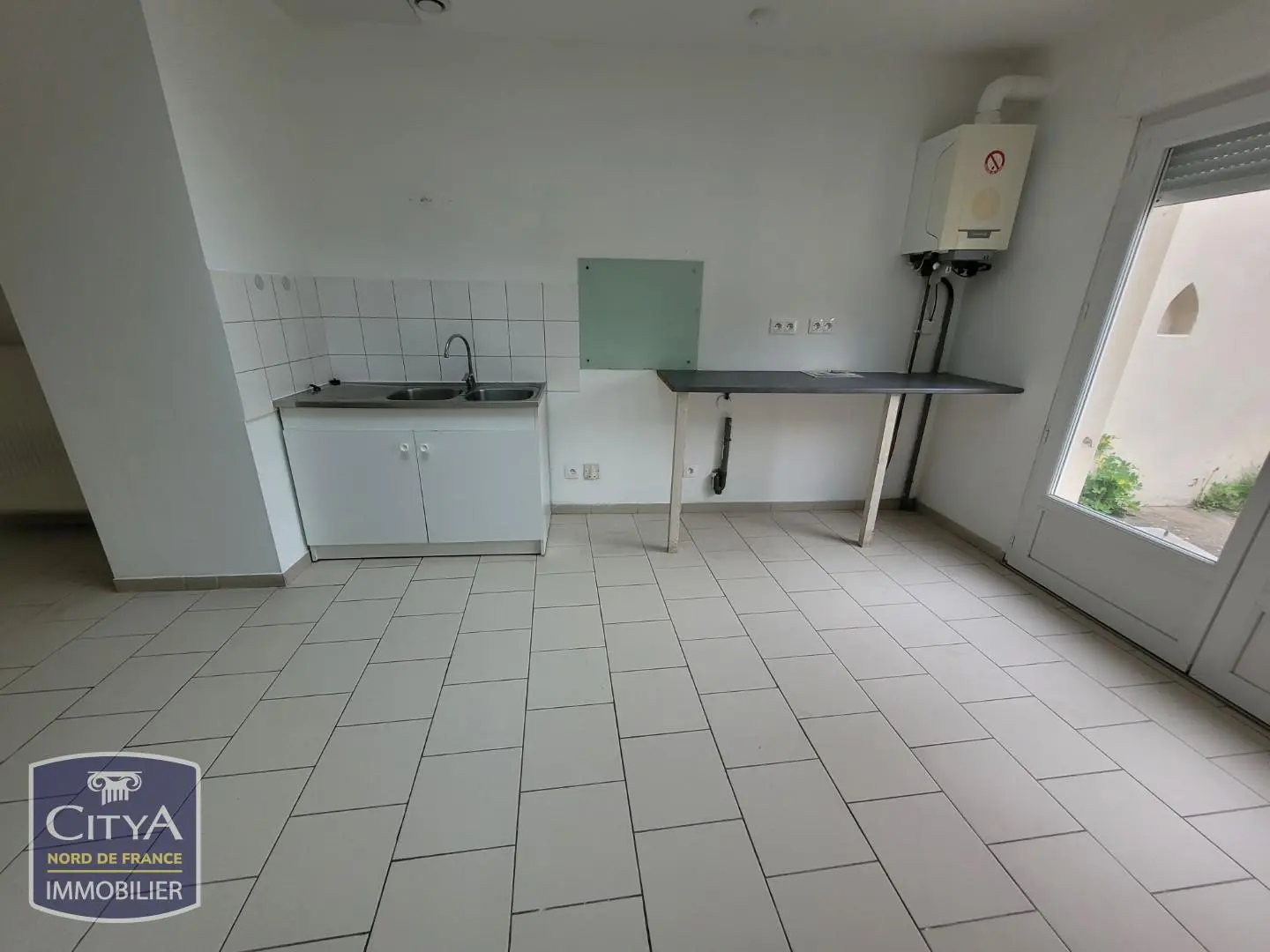 Photo 1 Appartement 1 pièce 27.53m²