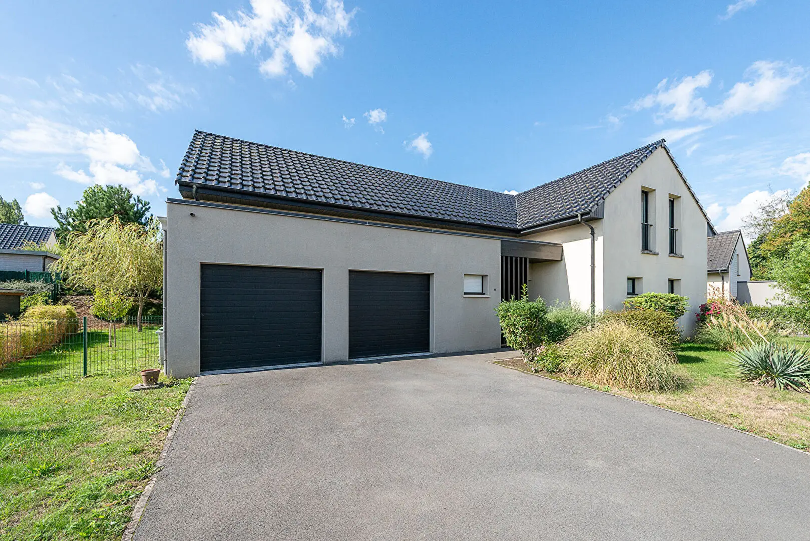 Maison 8 pièces 230 m² · à Saint-Amand-les-Eaux · 230 m² · 599 000 €