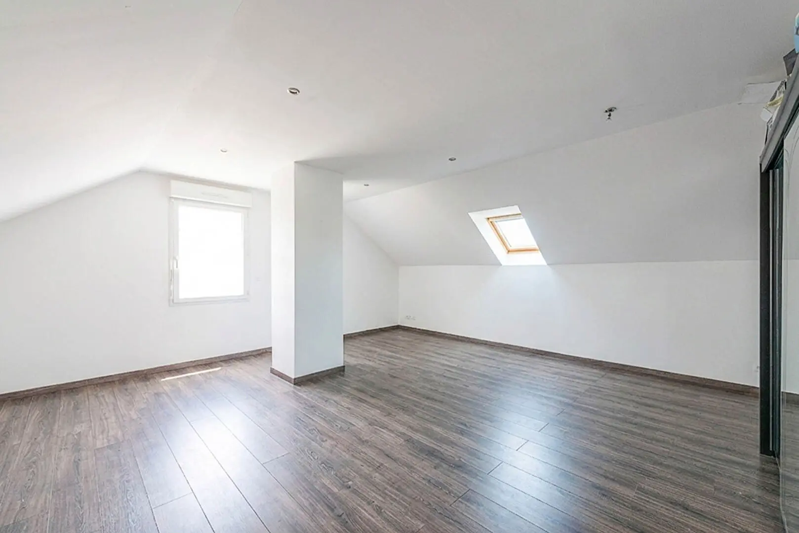 Photo 13 Maison 8 pièces 230m²