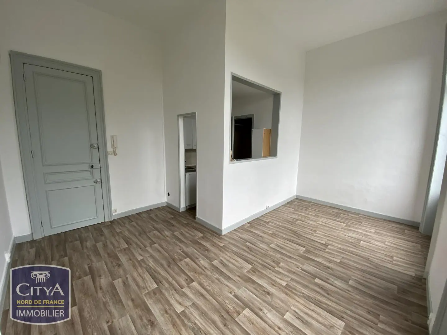 Photo 1 Appartement 1 pièce 22.58m²