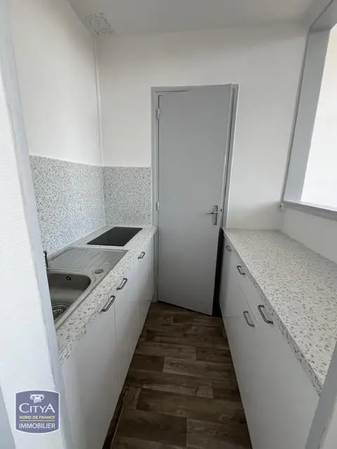 Photo 2 Appartement 1 pièce 22.58m²