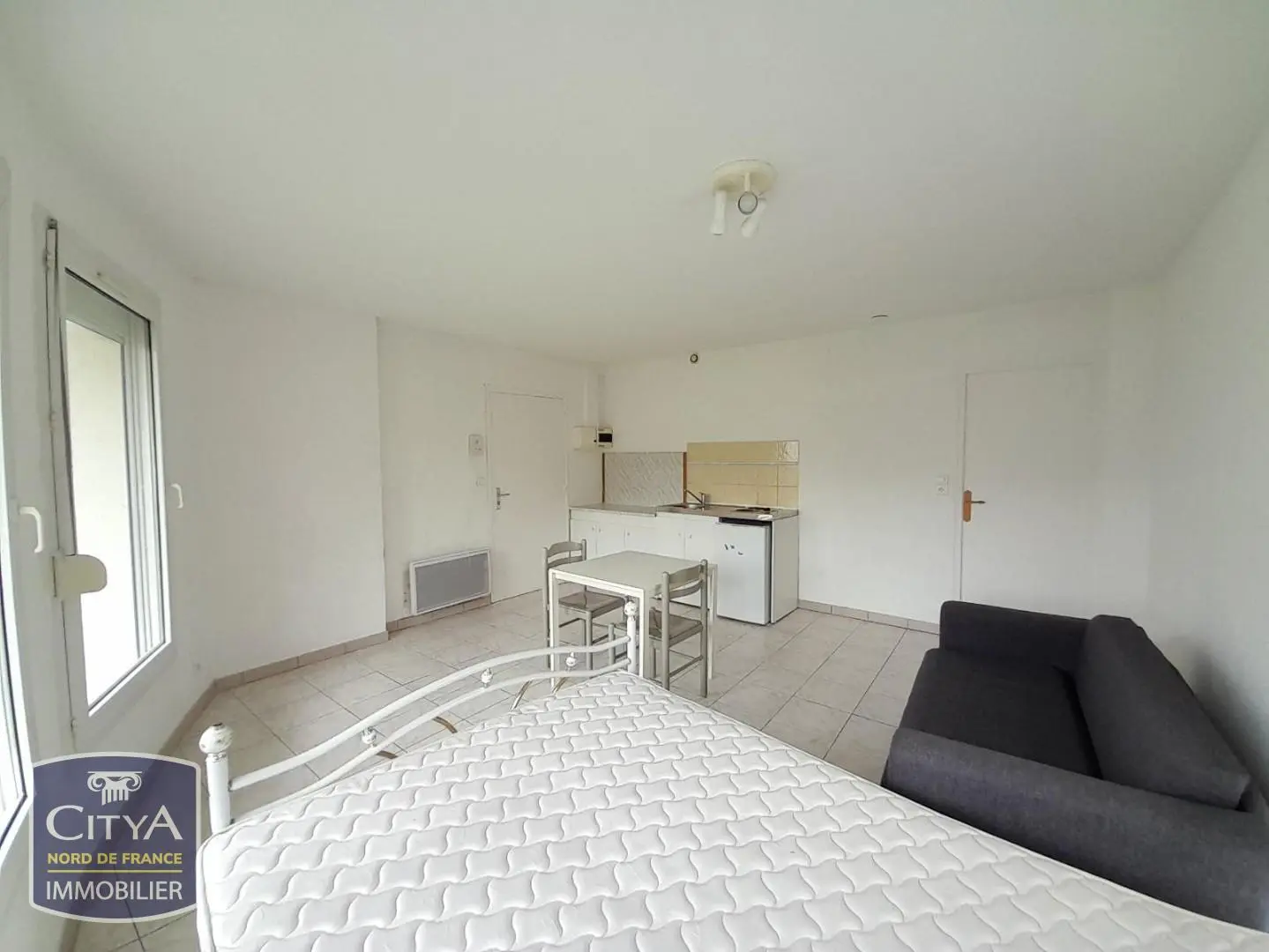 Photo 1 Appartement 1 pièce 24.97m²