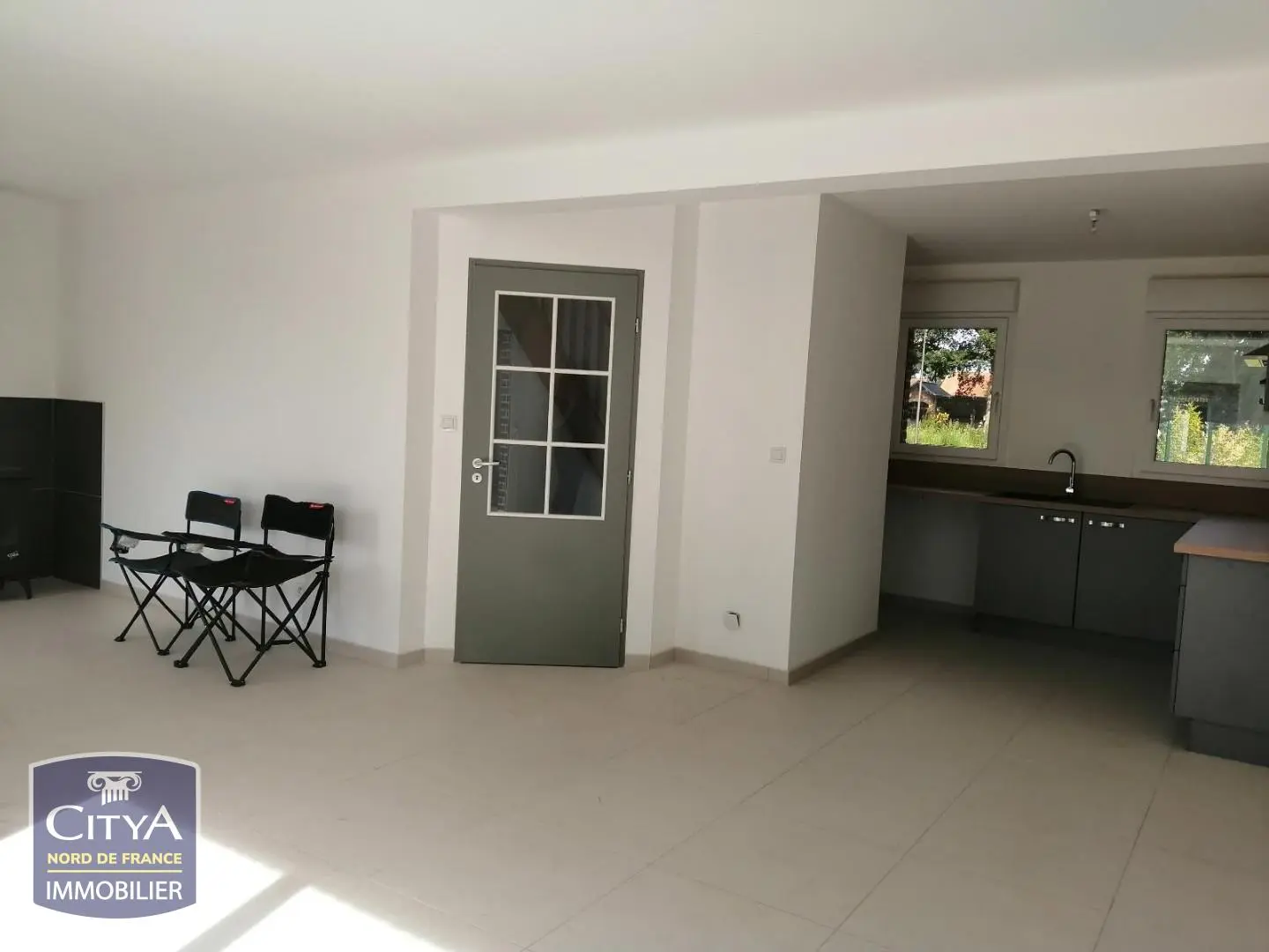 Photo 1 Maison 4 pièces 79.6m²