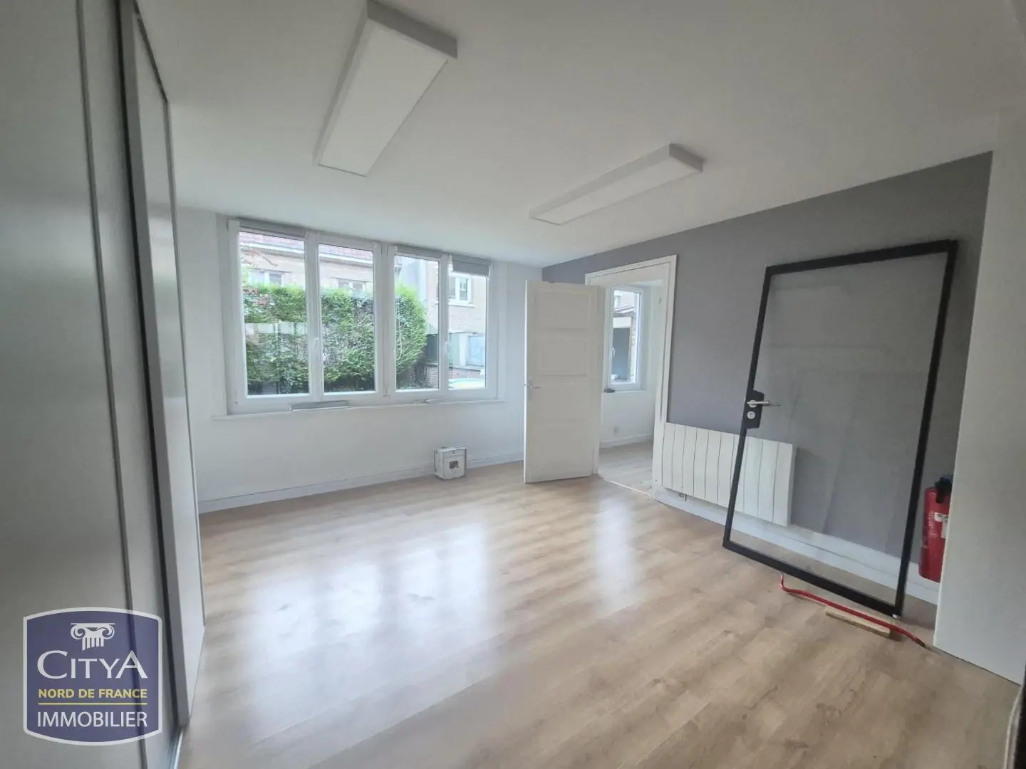 Photo 10 Local Professionnel 69m²