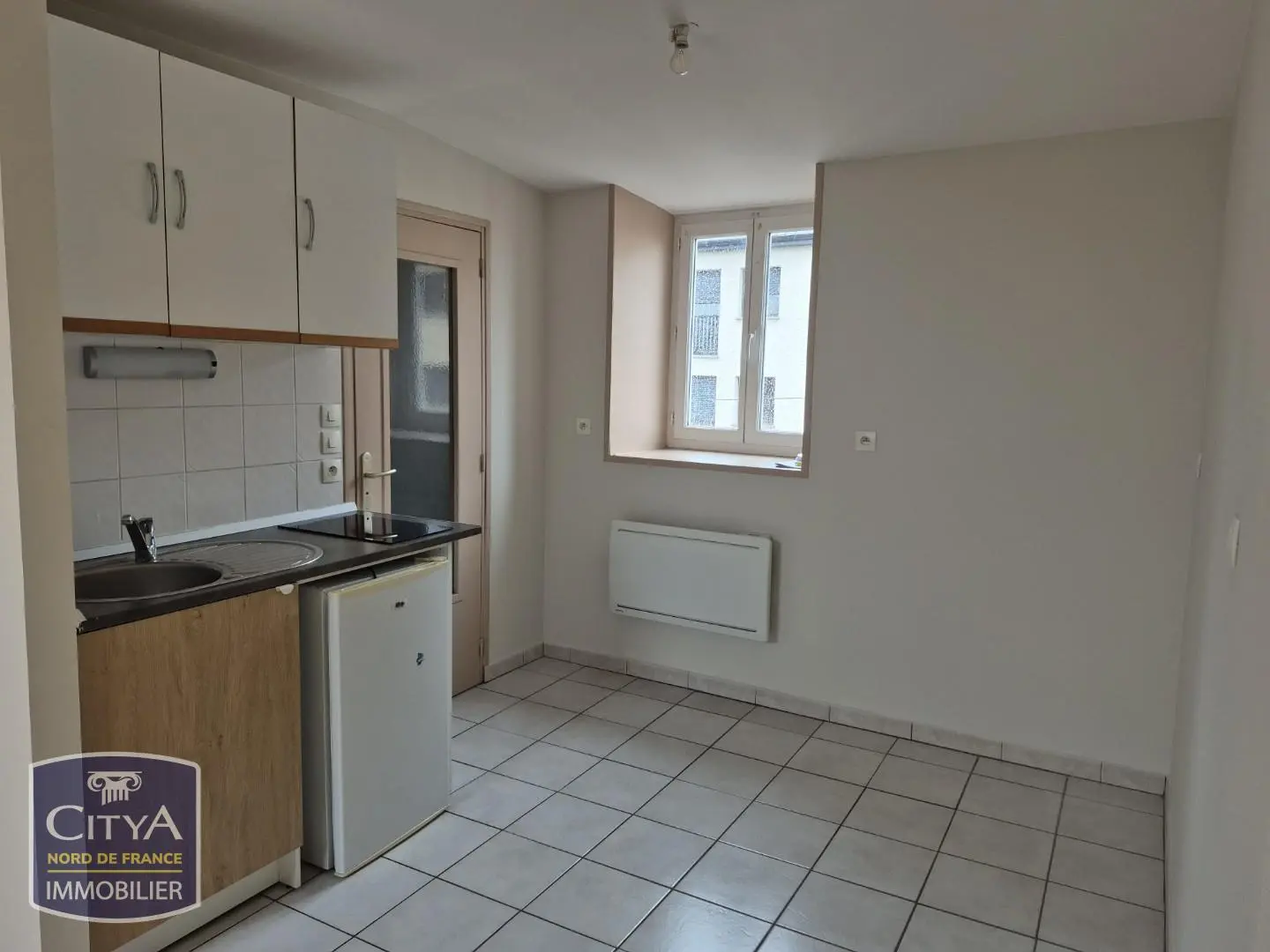 Photo 2 Appartement 1 pièce 21.98m²