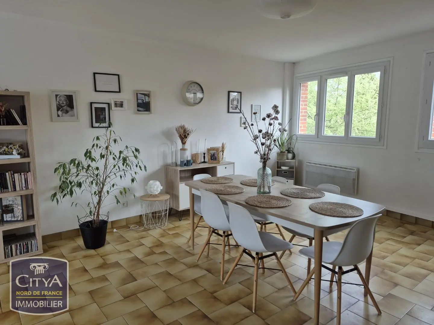 Photo 2 Appartement 141.63m²