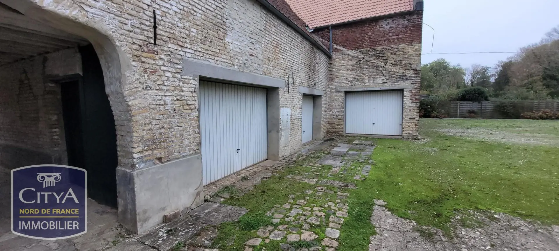 Photo 1 Parking 20m²